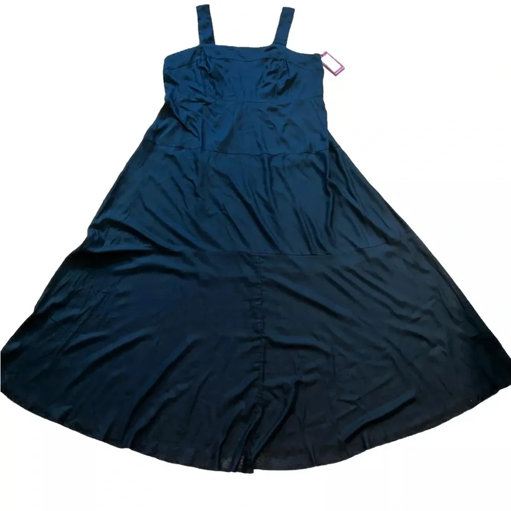Vince Camuto Smocked Back Challis Tiered Maxi Dress - Black  Plus Size 1X New - Picture 5 of 15
